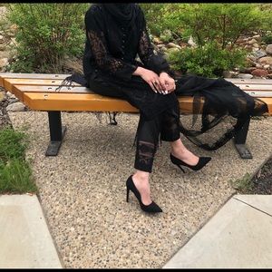 Meet your Posher, Zanib